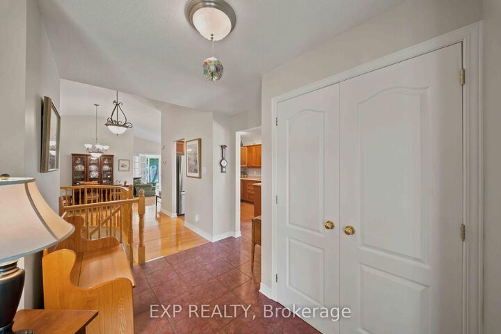 Property Photo: 805 Hot Springs Way ON K1V 1R9