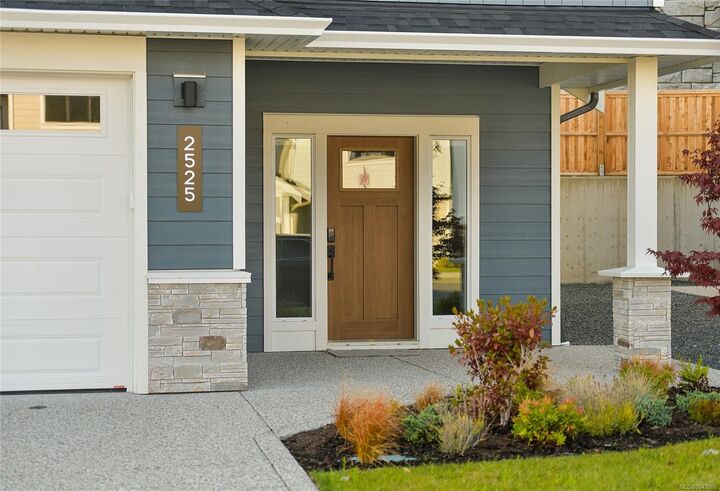 Property Photo: 2525 Alabaster Crt BC V9B 5N1