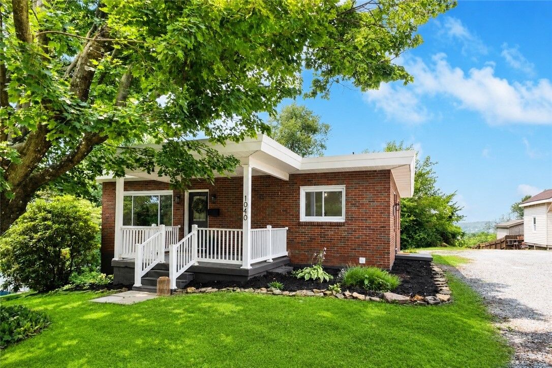 Property Photo: 1040 Summit Dr PA 15601