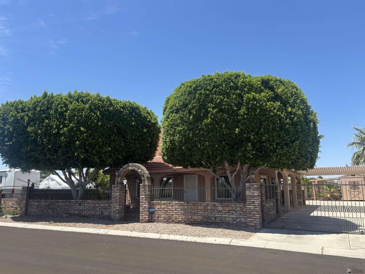 Property Photo: 13870 E 49 Ln AZ 85367