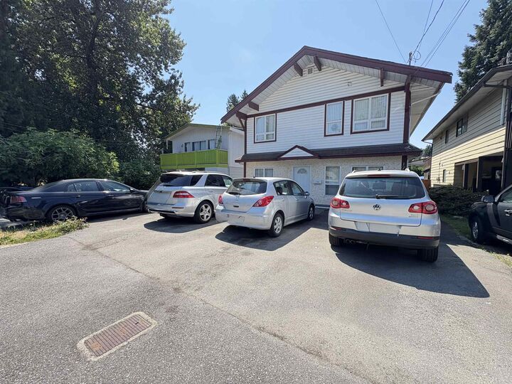 1784 Coquitlam Avenue — photo 1