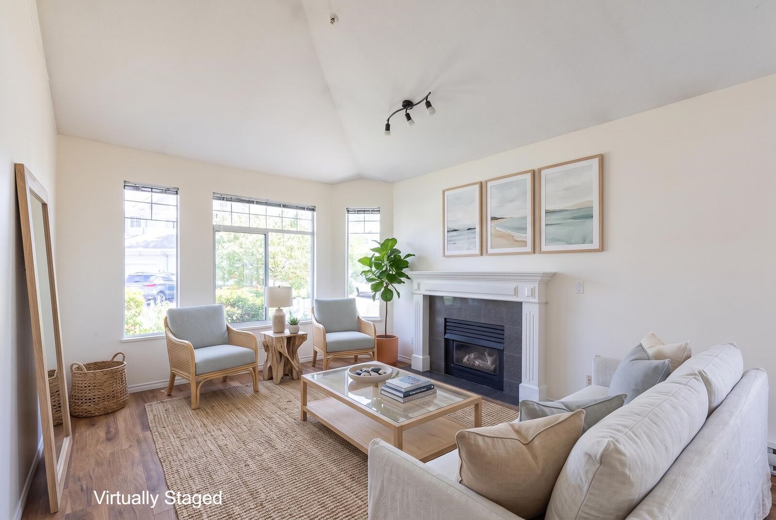 Property Photo: 5708 208 Street 49 BC V3A 8L4