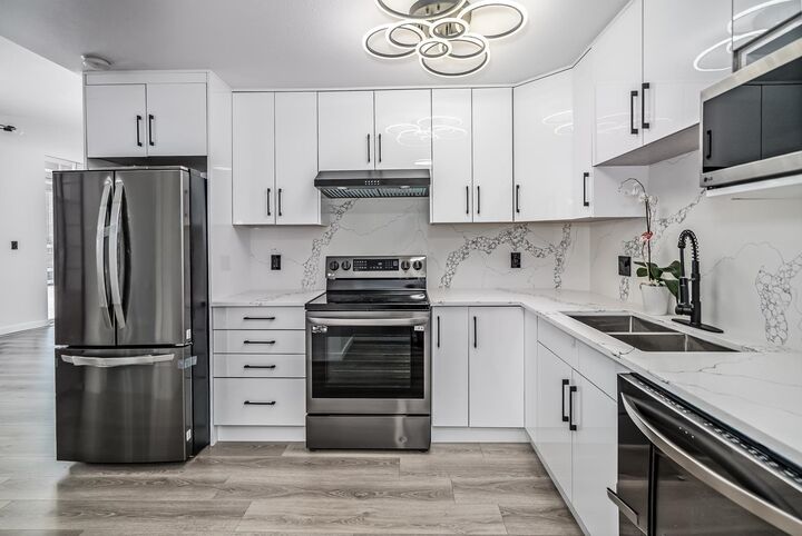 6133 Buswell Street 804 — photo 1