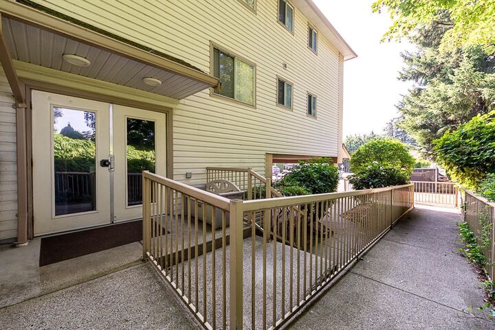 Property Photo: 33839 Marshall Road 201 BC V2S 1L6