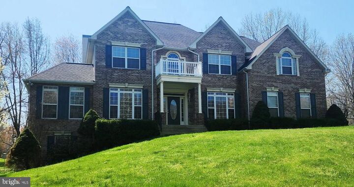Property Photo: 90 Oxford Way MD 20639