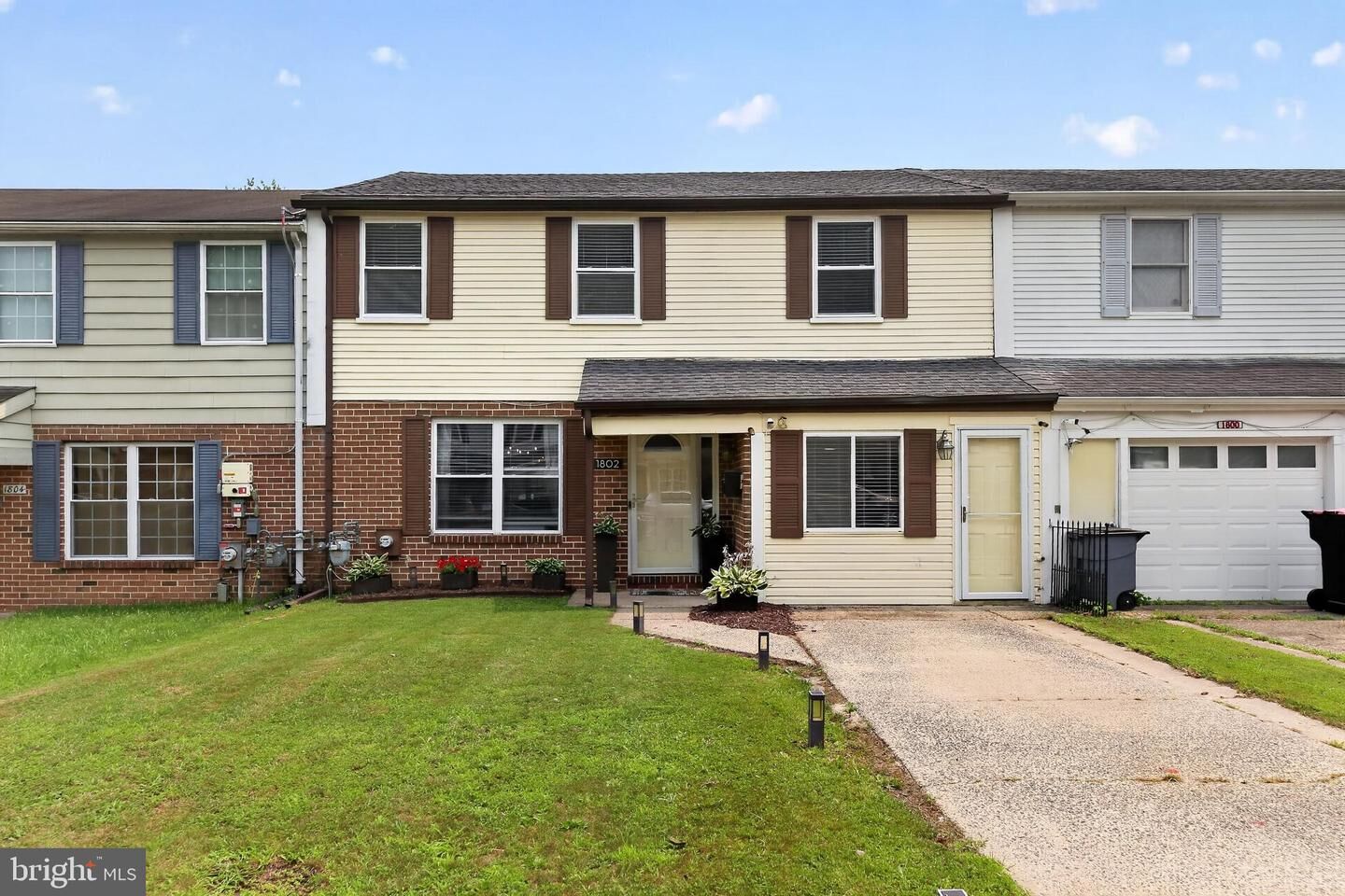 Property Photo: 1802 Winding Way NJ 08021