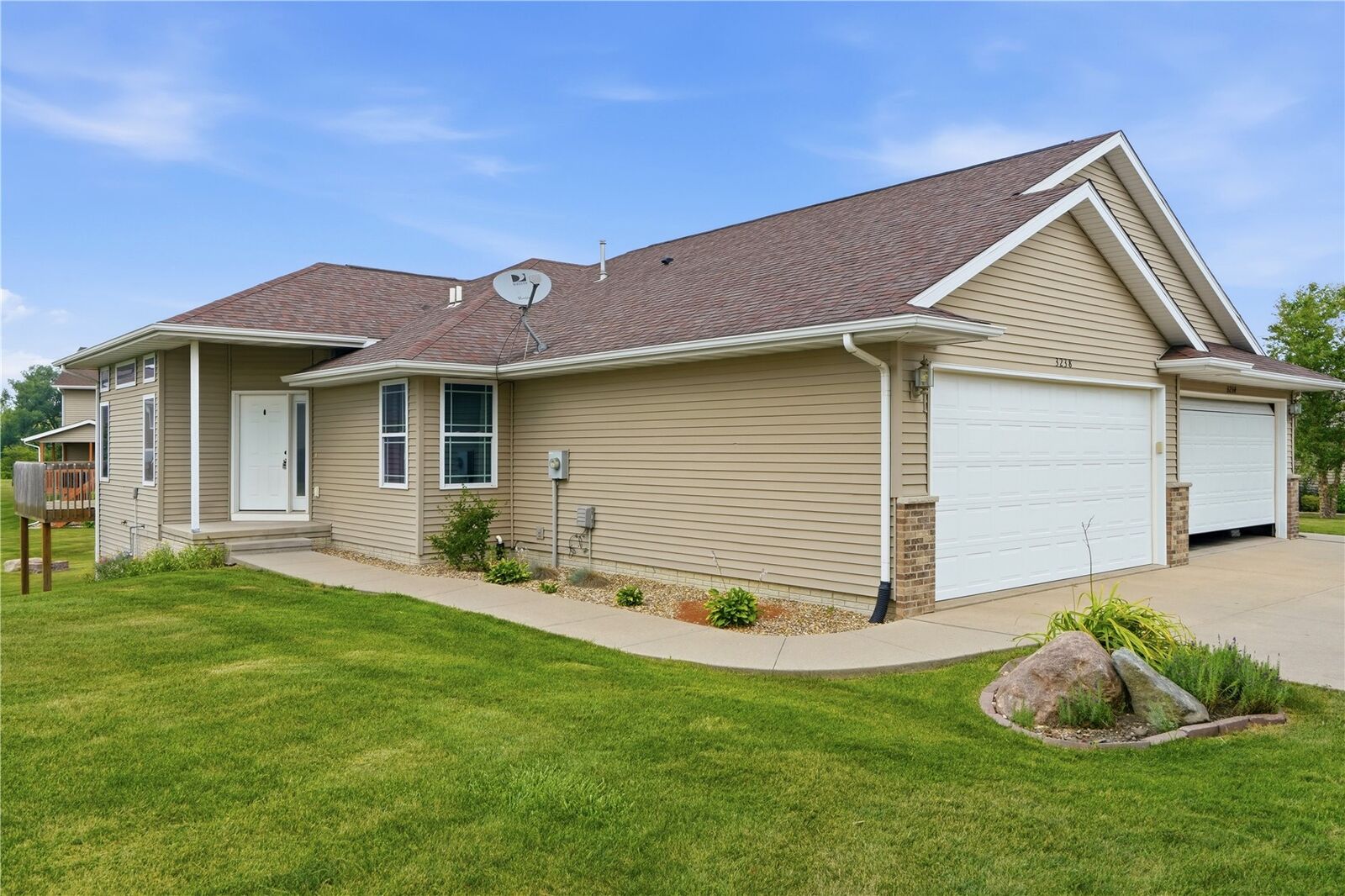 Property Photo:  3238 Blackberry Circle SW  IA 52404 