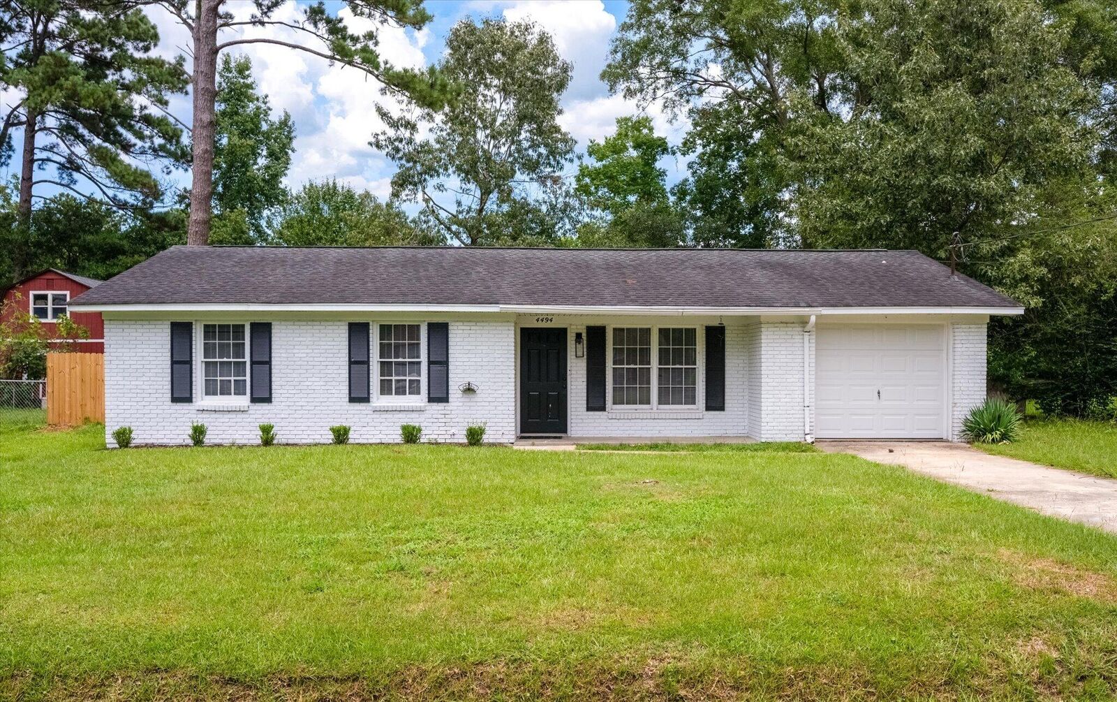 Property Photo: 4494 Hardwood Street SC 29456