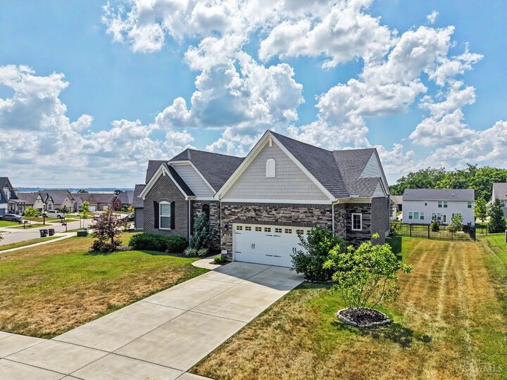 Property Photo:  1179 Broadmoor Lane  OH 45036 
