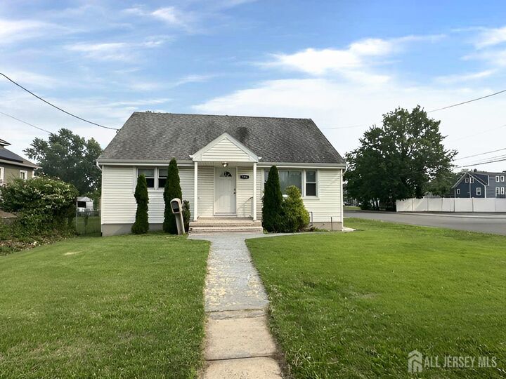 Property Photo:  796 Hamilton Street  NJ 08873 