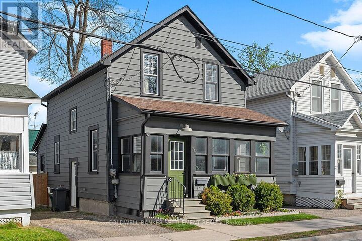 Property Photo: 73 Craig Street ON K7H 1Y6