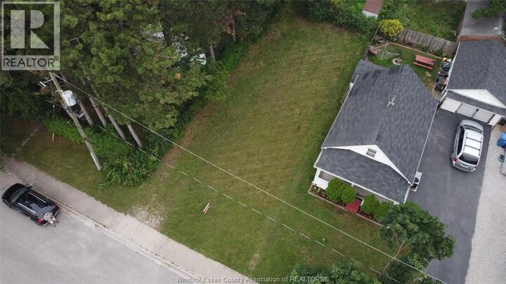 Property Photo:  3067-3069 Russell Street  ON N9C 1E2 