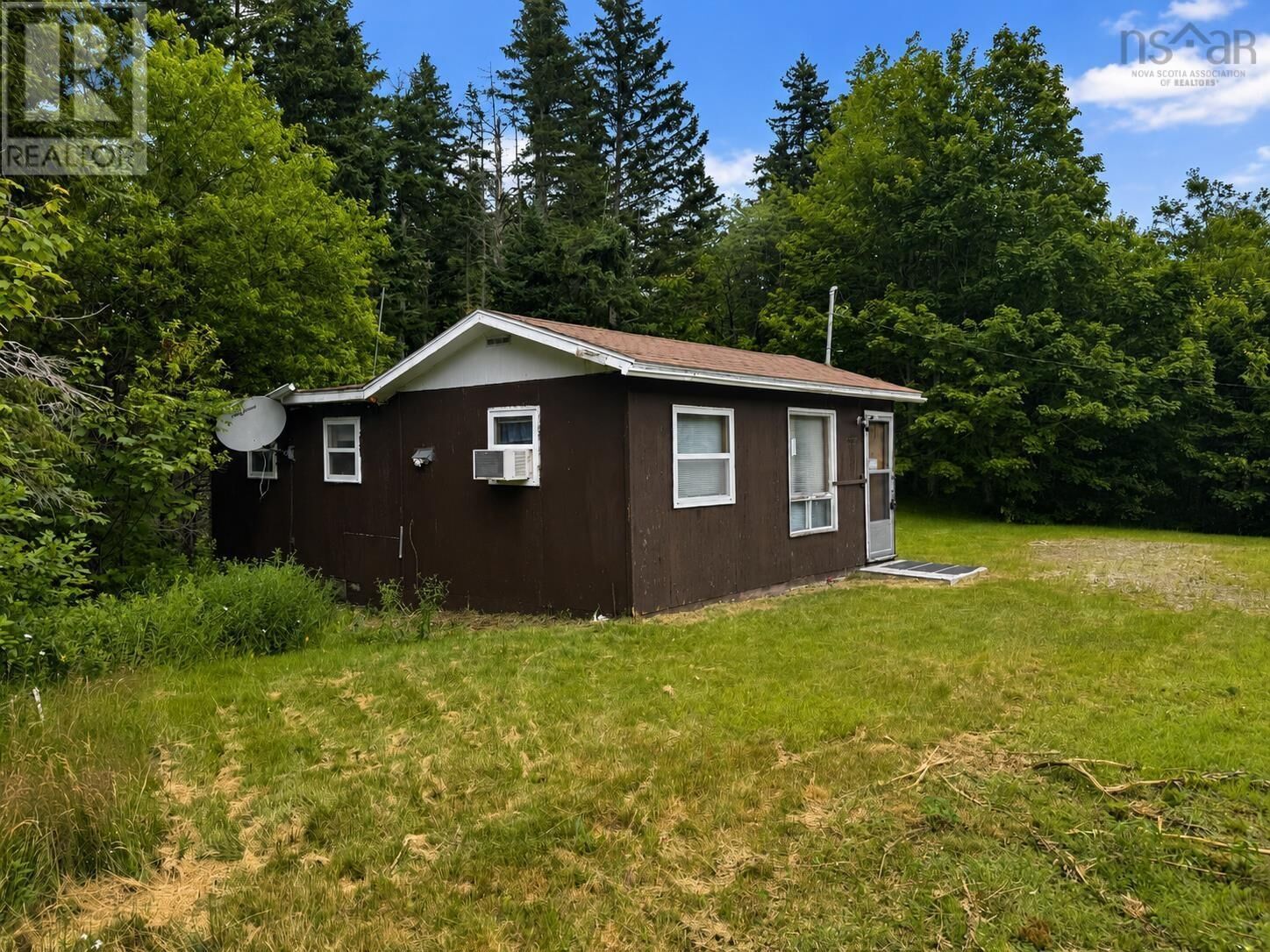 Property Photo: 19303 19 Highway NS B0E 1N0