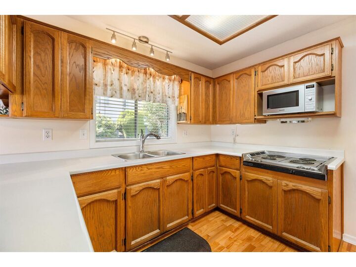 Property Photo:  32615 Murray Avenue 23  BC V2T 4T8 