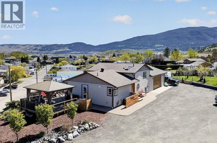 Property Photo: 1301 Fir Avenue BC V1S 1L1