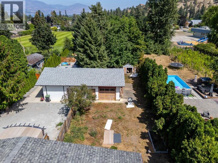 744 McClure Road — photo 1