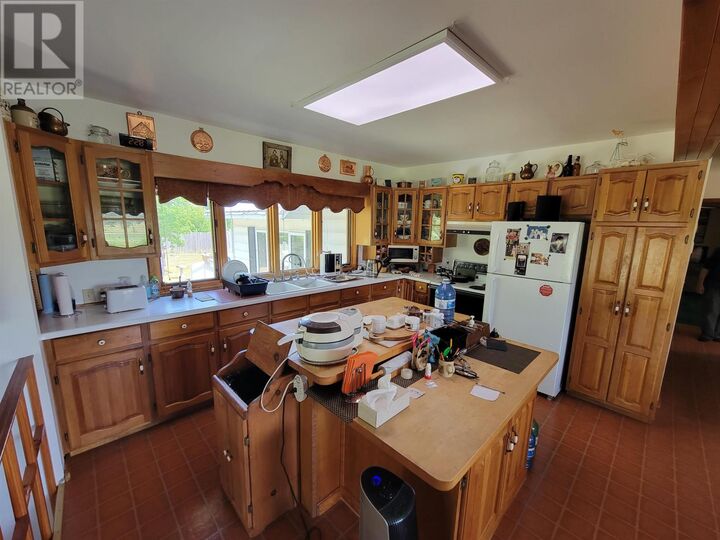 Property Photo: 1611 Hwy 11/71 ON P9A 3M2