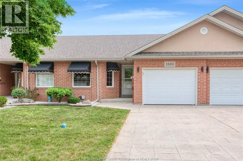 Property Photo:  1880 Chateau  ON N8P 1M6 