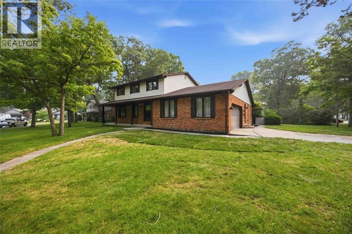 Property Photo: 12 Twin Pines Crescent ON N7X 1E5