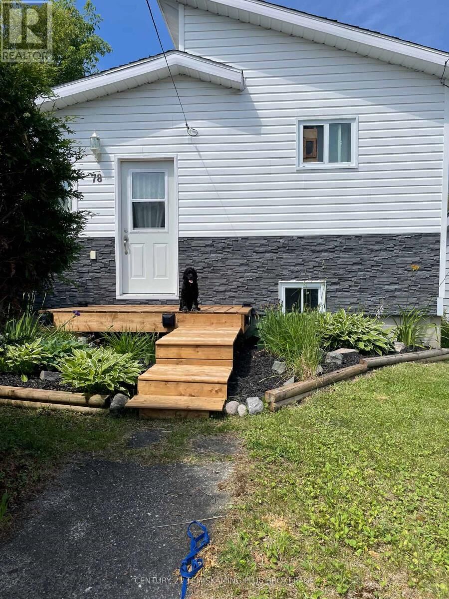 Property Photo:  78 Nickle Street  ON P0J 1C0 