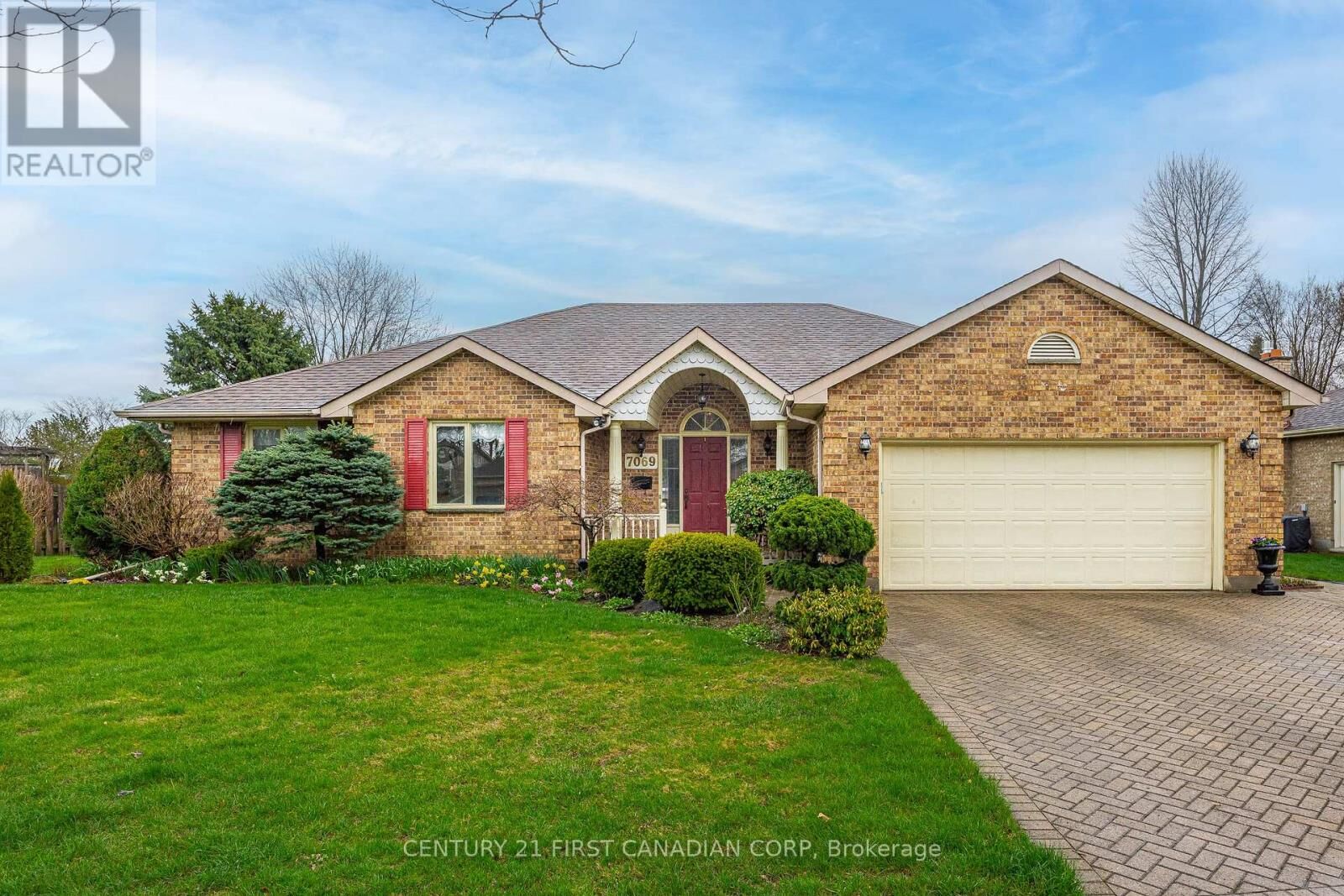 Property Photo: 7069 Diane Crescent ON N6P 1G2