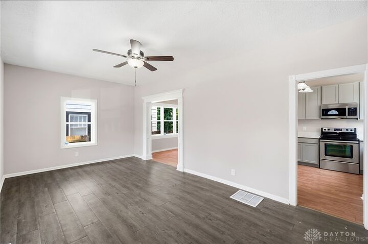 Property Photo:  552 Evergreen Avenue  OH 45402 