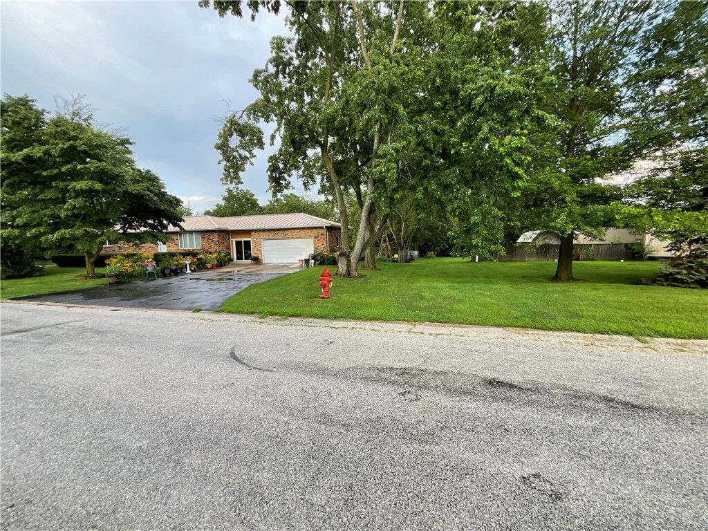 Property Photo:  3 Highland Drive  IL 62573 