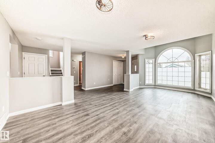Property Photo:  784 Blackburn Place SW  AB T6W 1C7 