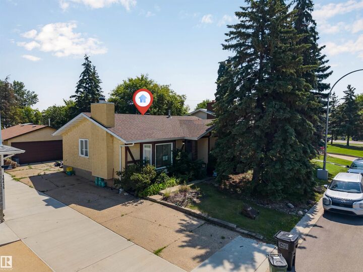 Property Photo: 16411 106 Street NW AB T5X 1W4