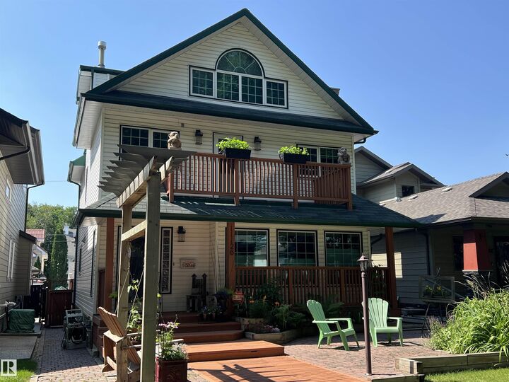 Property Photo:  11126 52 Street NW  AB T5W 3H7 