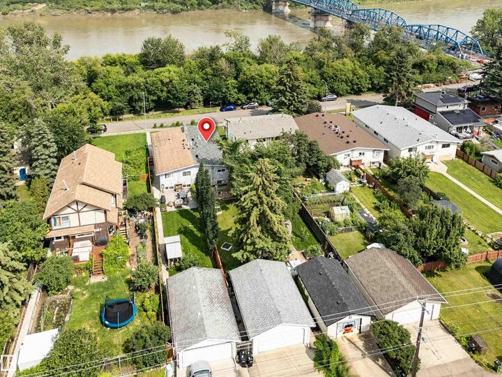 Property Photo: 10282 87 Street NW AB T5H 1N6