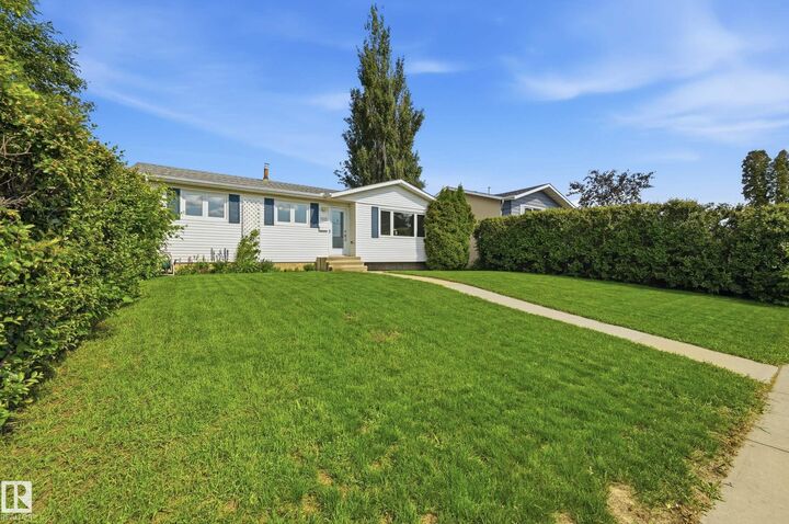 Property Photo: 15111 67 Street NW AB T5C 0C9