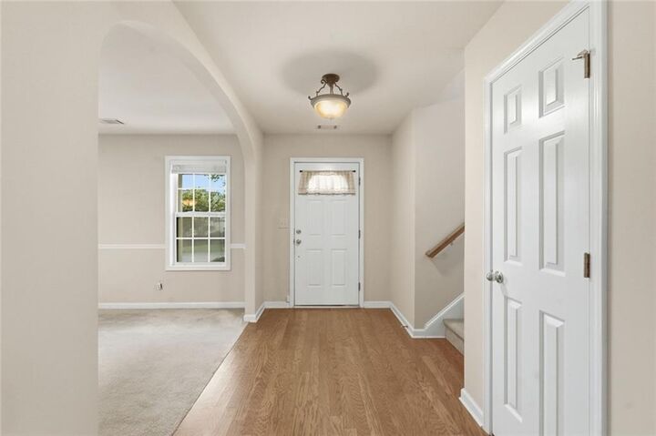 Property Photo: 6125 Mulberry Park Drive GA 30517