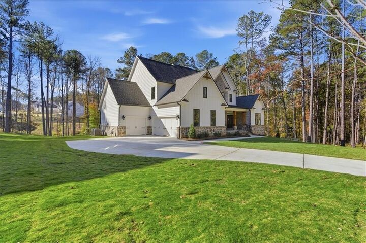 Property Photo: 5893 Ford Rd GA 30101