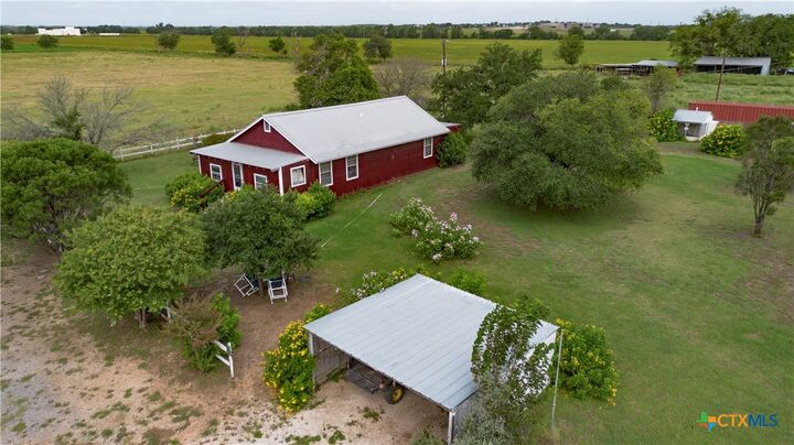 Property Photo:  402 Happy Haven Road  TX 78123 