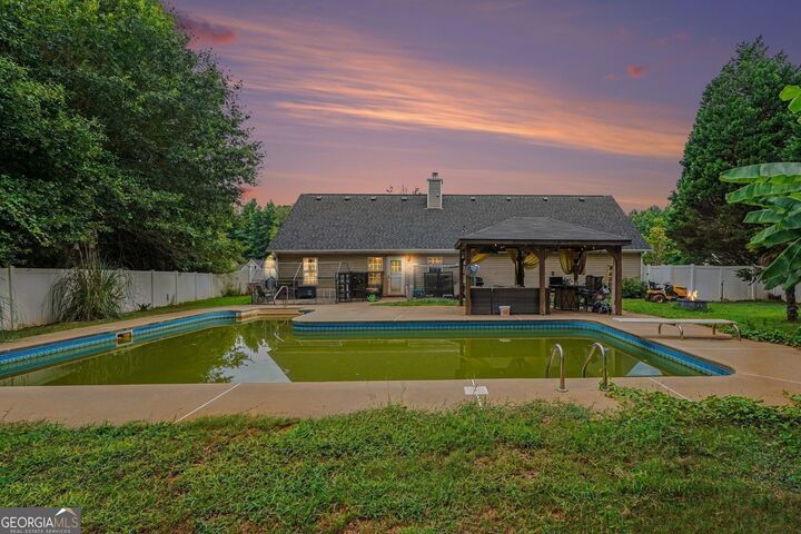 Property Photo:  513 Wylderose Lane  GA 30248 