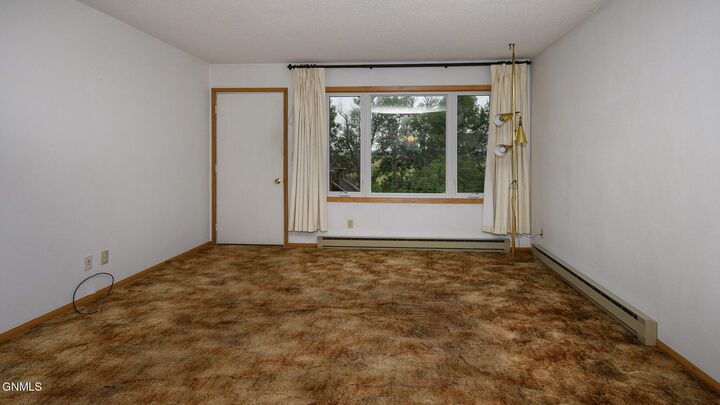 Property Photo: 15 13th Avenue SW ND 58545