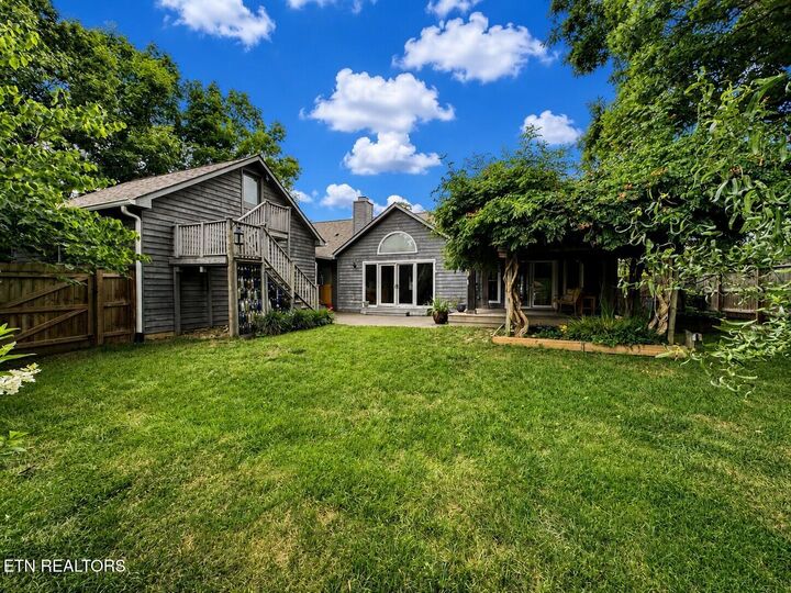 Property Photo:  3216 Roanoke Circle  TN 37920 