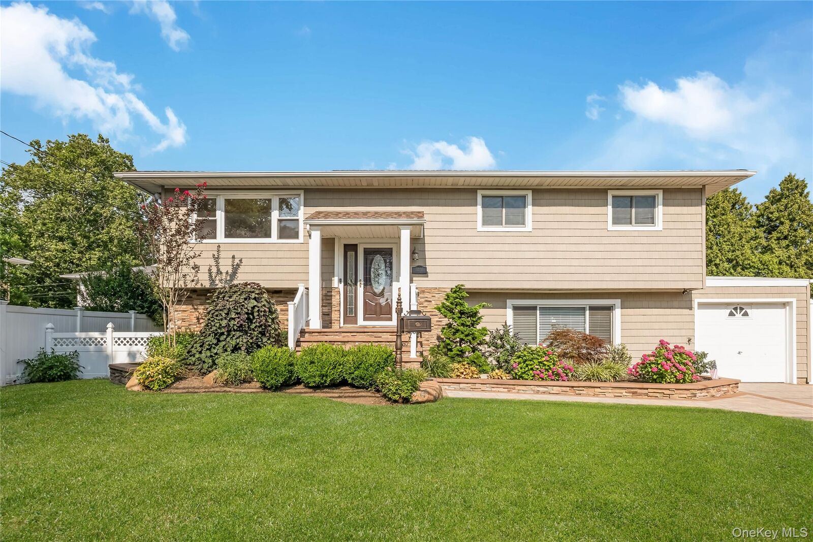Property Photo: 1777 Roberta Lane NY 11566