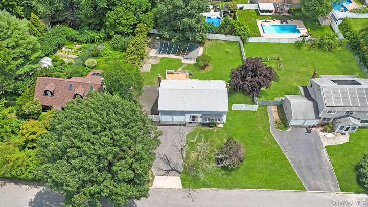 Property Photo:  5 Fowler Lane  NY 11766 