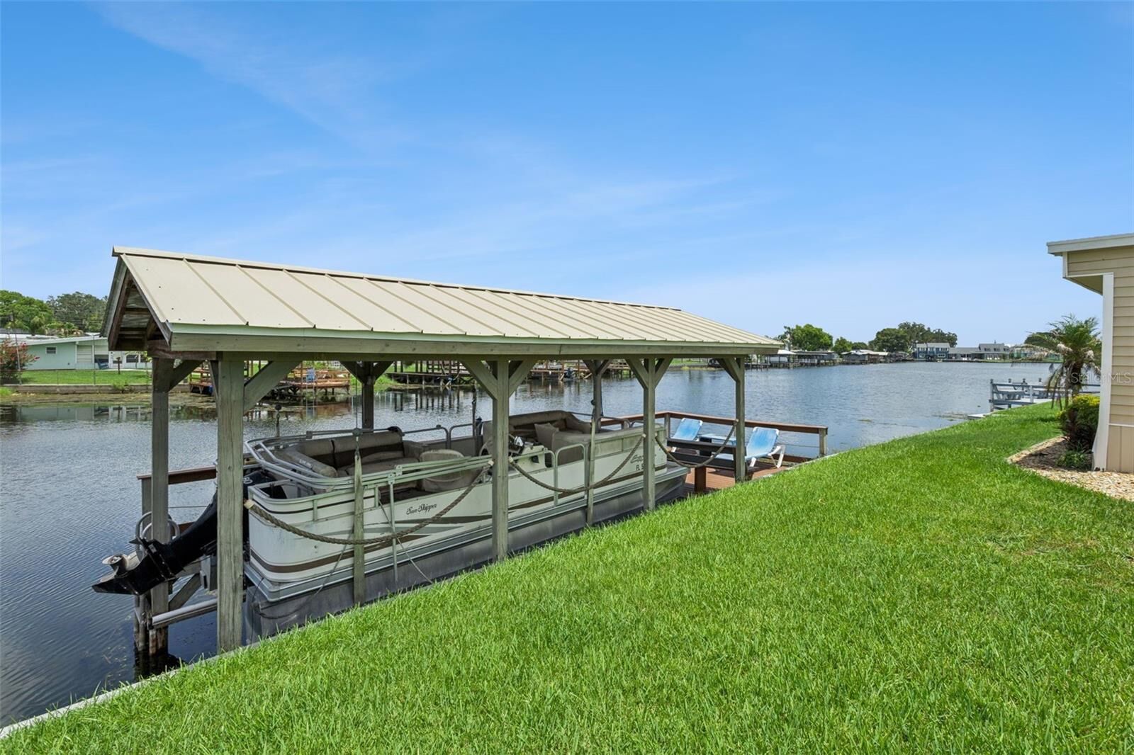 Property Photo: 30127 Green Bay Drive FL 32778