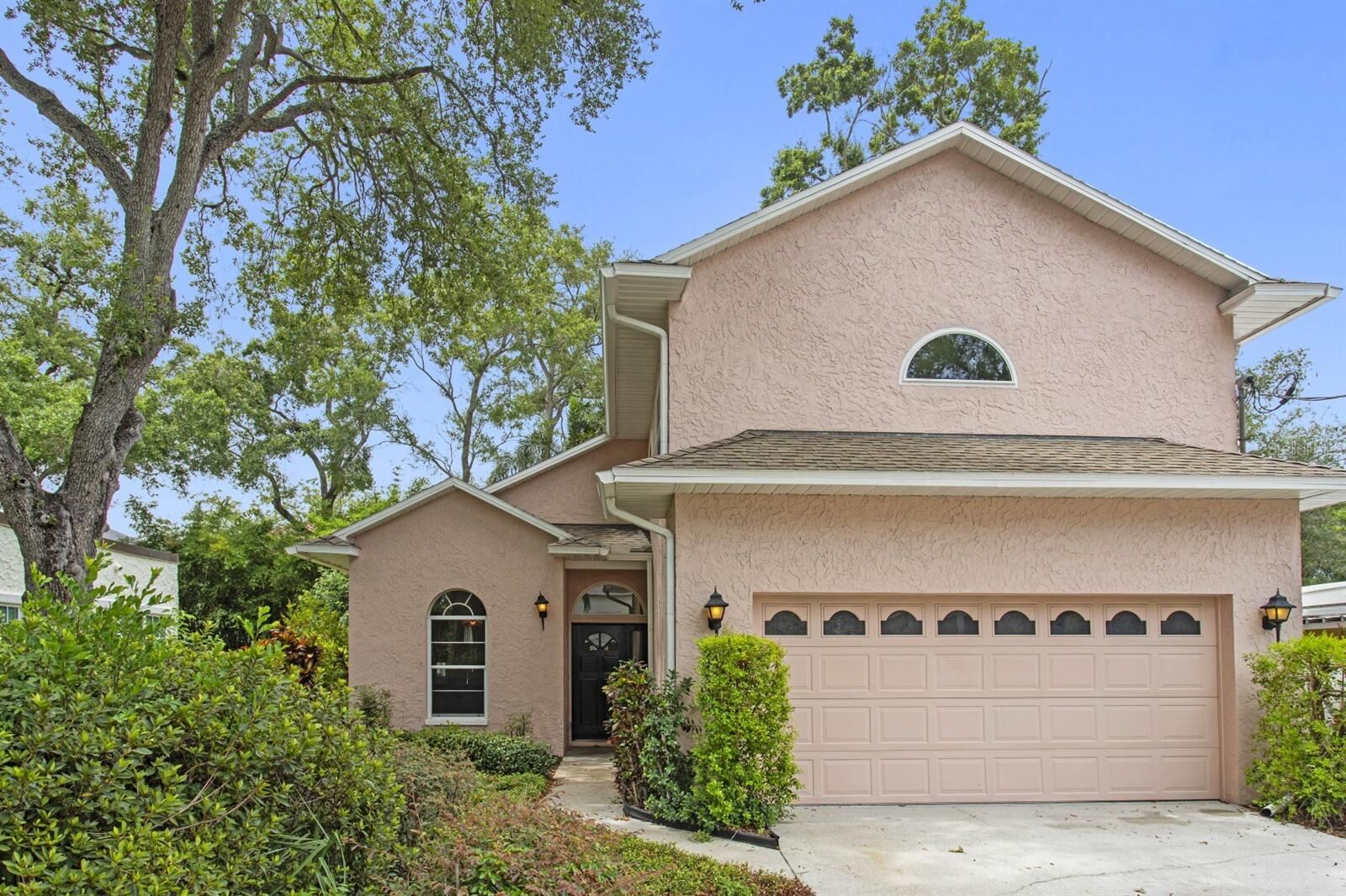 Property Photo: 3617 W Tacon Street FL 33629