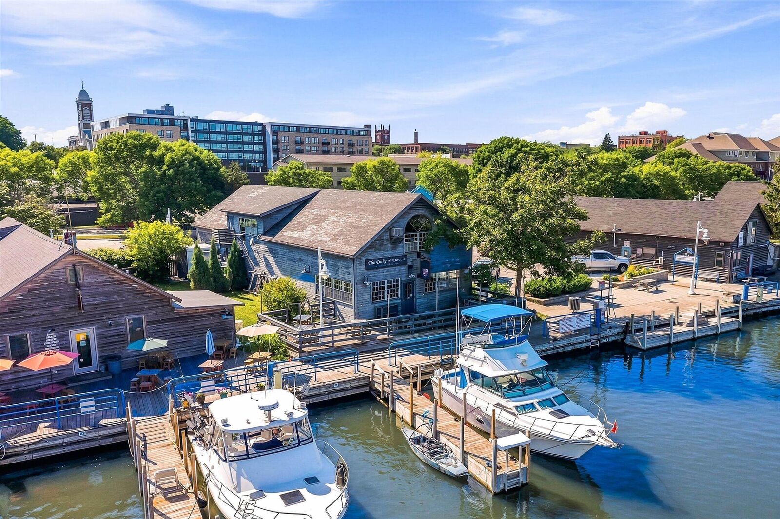 Property Photo:  739 Riverfront Dr  WI 53081 