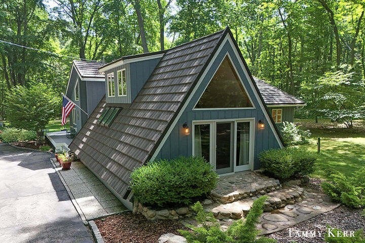 Property Photo: 6051 Old Allegan Road MI 49453