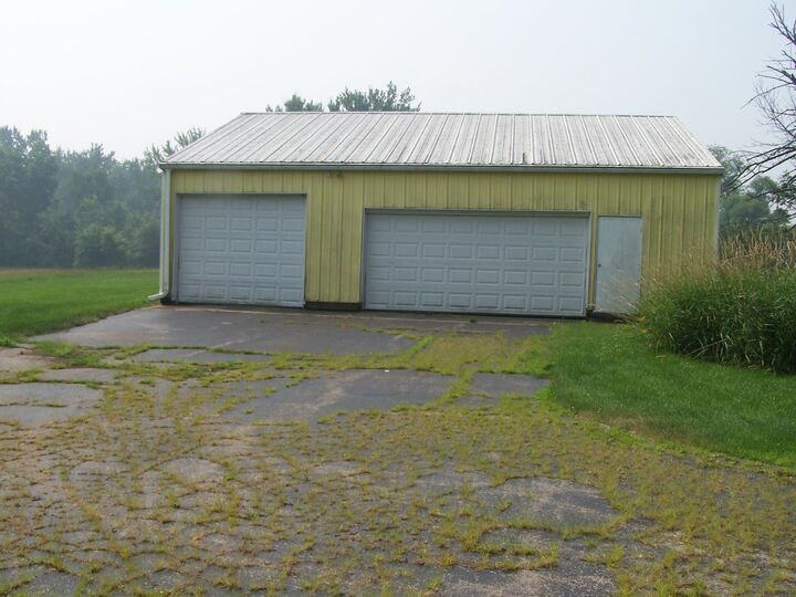 Property Photo: 2046 Deep Cut Road IL 60098