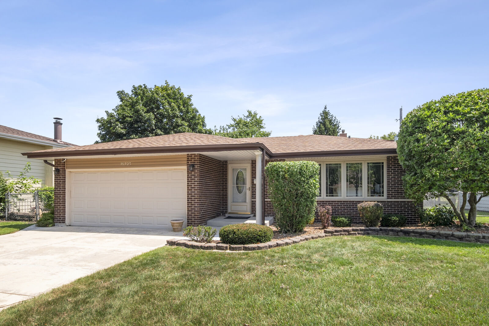 Property Photo: 16725 Oleander Avenue IL 60477