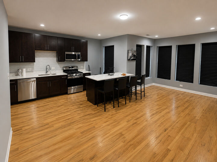 Property Photo: 1411 E 67th Place 3E IL 60637