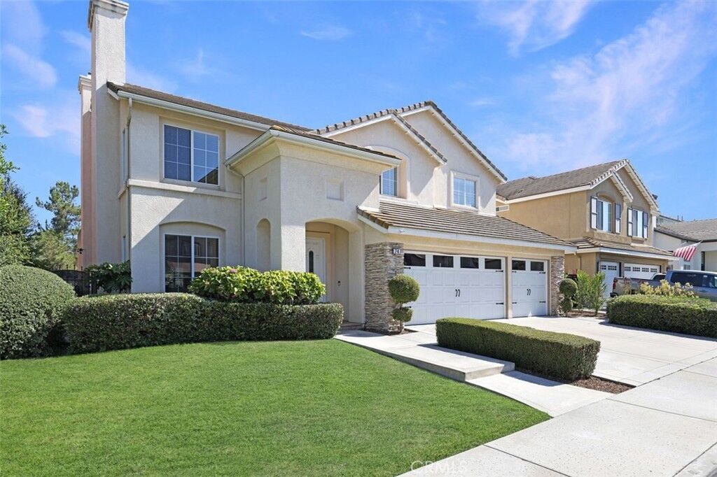 Property Photo:  74 Springfield  CA 92692 