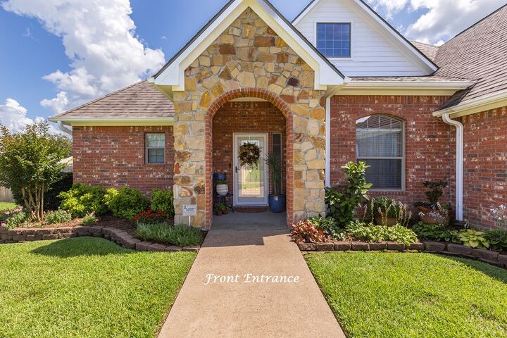 Property Photo: 106 Copperwood Loop TX 75901
