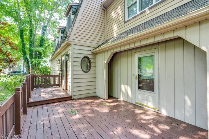 Property Photo: 7144 Fairacres Avenue OH 44039